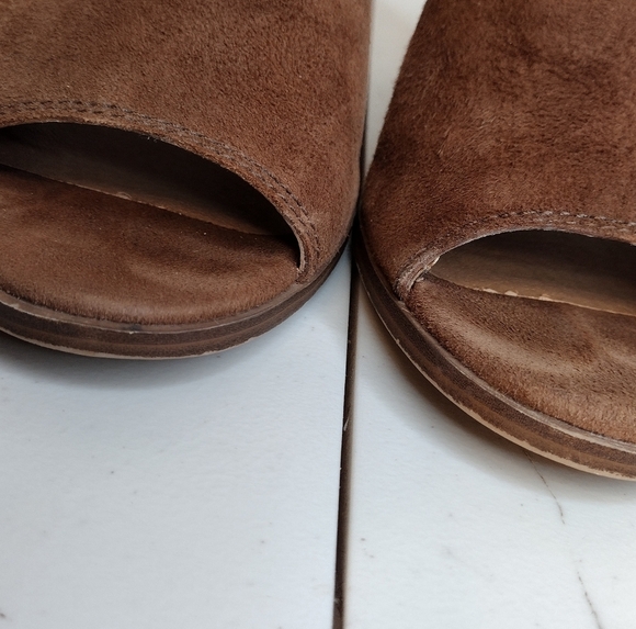 Lucky Brand Oona Brown Suede Leather Open Toe Stacked Heel Ankle Booties Sz 8M - Picture 16 of 16